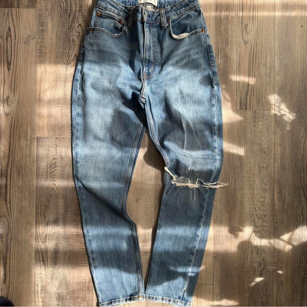 A&F Skinny High Rise Blue Distressed Jeans